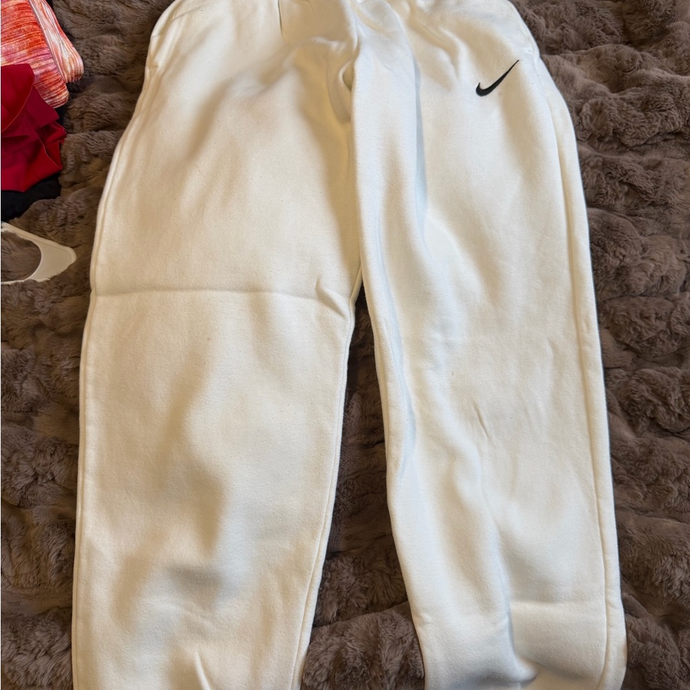 Nike womens Ivory Sweatpants